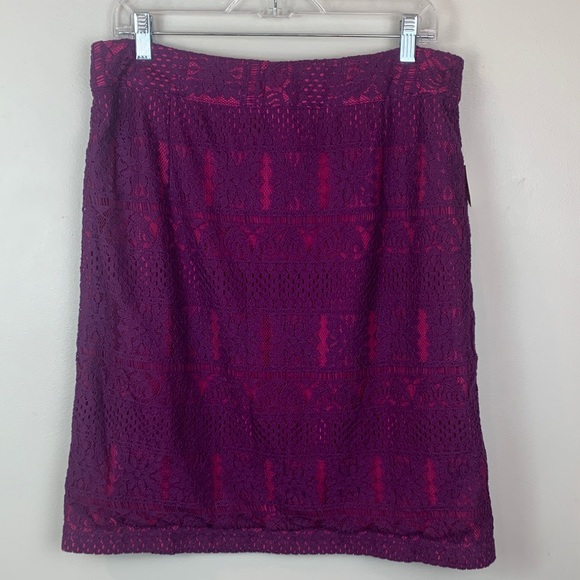 Coldwater Creek Dresses & Skirts - Coldwater Creek Brilliant Contrast Lace Pencil Skirt NEW!
